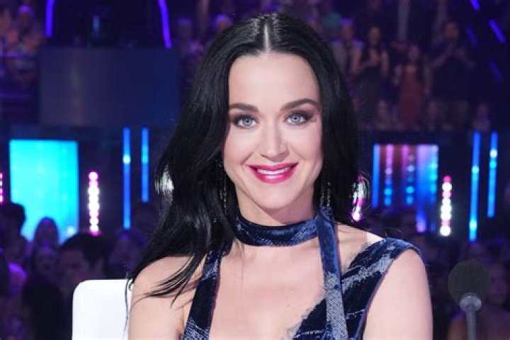 Katy Perry Loses Thousands in Jewels