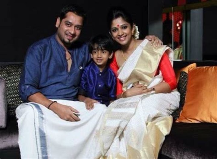 Nyla Usha Divorced Rumours: Husband Rona Rajan And Marriage Photo